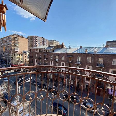 City Center Cute Flat 3 Rooms Erevan Exterior foto