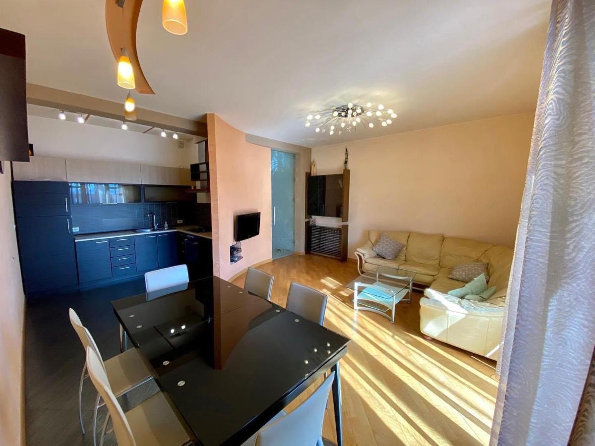 City Center Cute Flat 3 Rooms Erevan Exterior foto